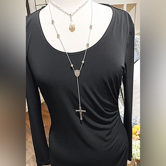 Donna Morgan Black M/Size 8-10 Long Sleeve, Scoop Neck, Stretch Knit Short Dress - Picture 5 of 7